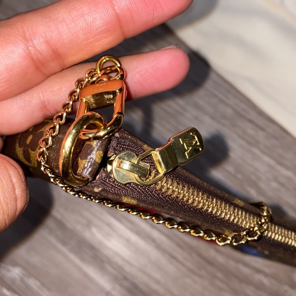 Louis Vuitton mini Pochette limited edition Giraffe 🦒 - Picture 11 of 14